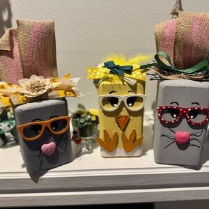 Cute Decorative Wooden Blocks with Glasses